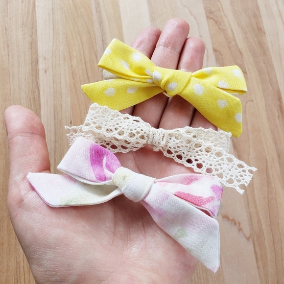 3 NEW Handmade Cotton Newborn/ Toddler Bow Headband set - Picture 2 of 2